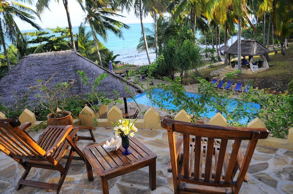 Kinasi Lodge Utende Стая снимка
