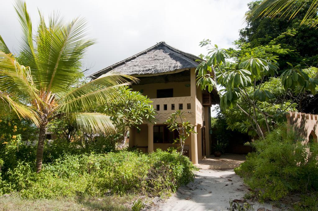 Kinasi Lodge Utende Стая снимка