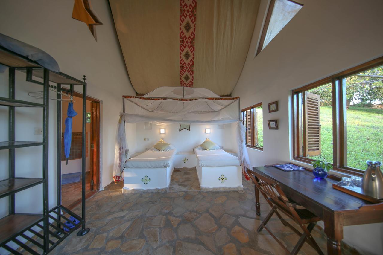 Kinasi Lodge Utende Екстериор снимка