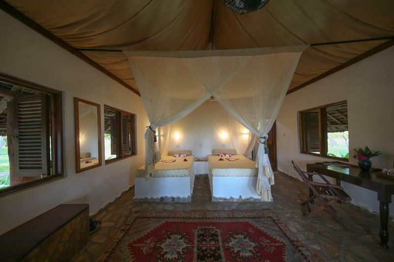 Kinasi Lodge Utende Екстериор снимка