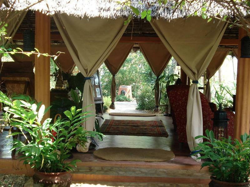 Kinasi Lodge Utende Екстериор снимка